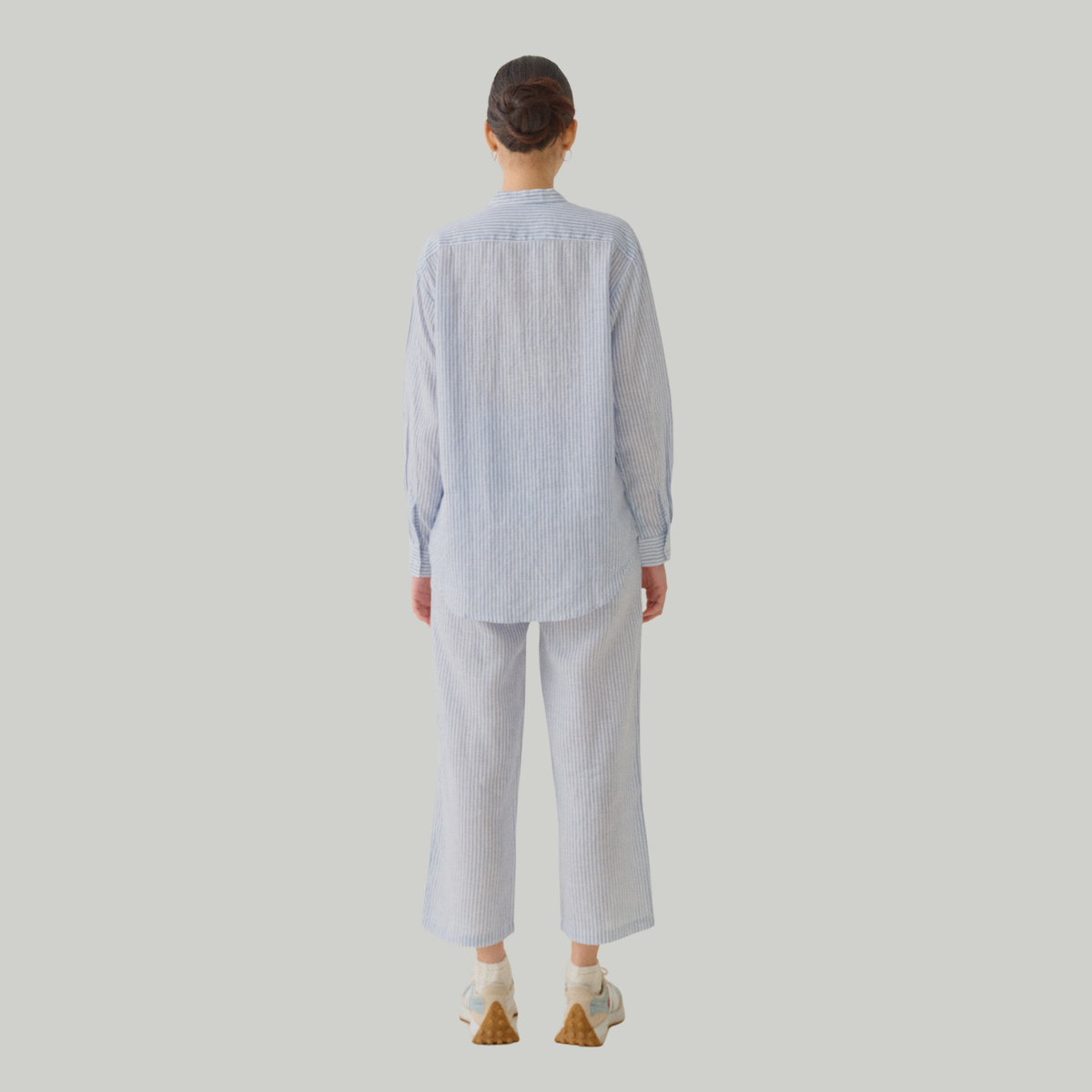 TL0004 Long-Sleeved Shirt with Chinese Collar, 100% Pure Linen, Mandarin Collar, Unisex.